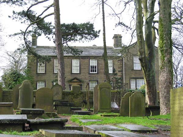 <em>勃朗特姊妹</em>的故乡-haworth_旅游游记_世界游网